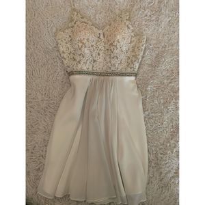 White aria Size 2 A-line dress